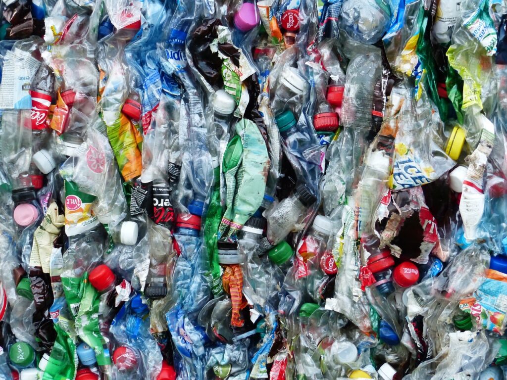 recyclage de bouteilles en plastique
